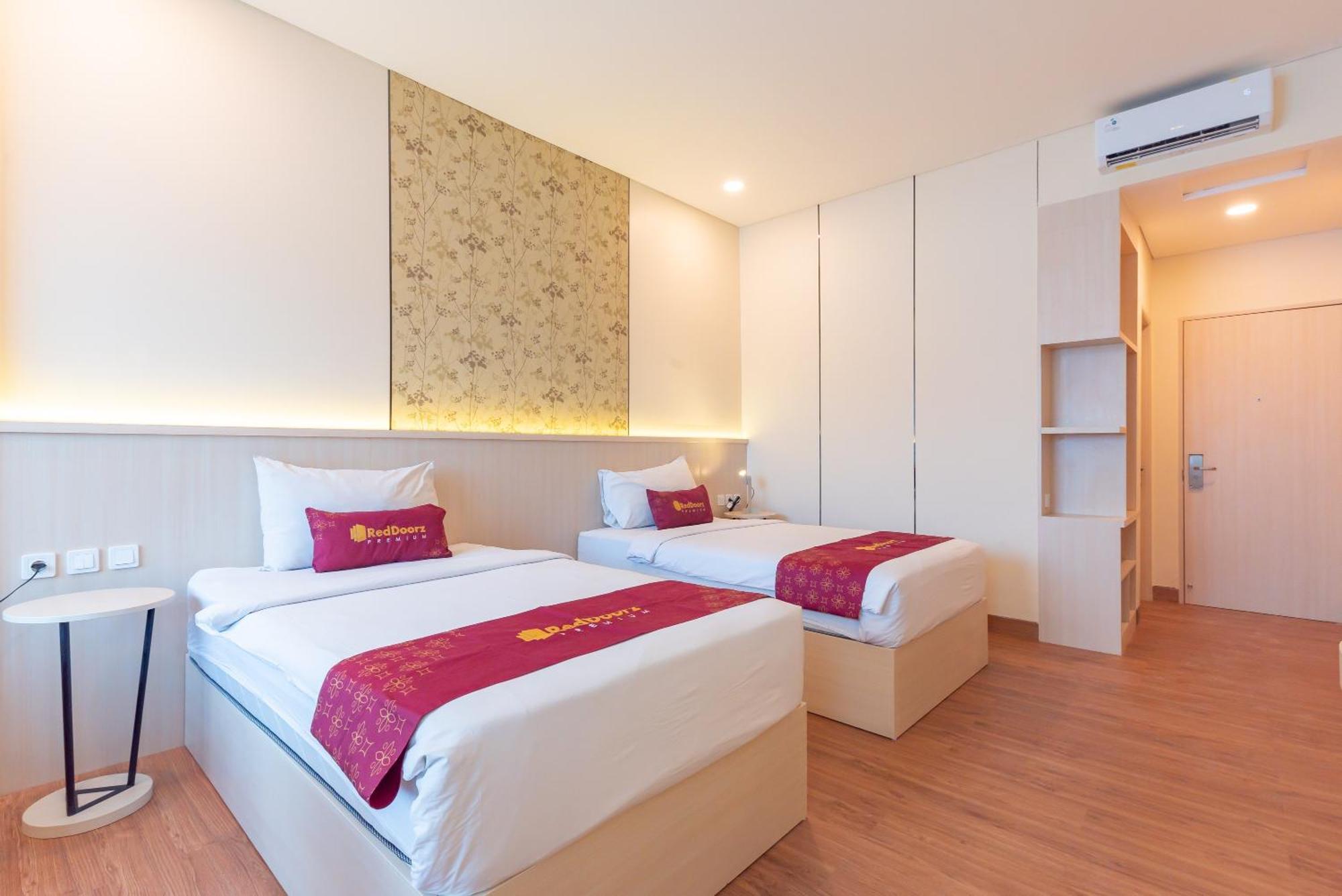 Reddoorz Premium Near Paris Van Java Mall Bandung Exterior foto